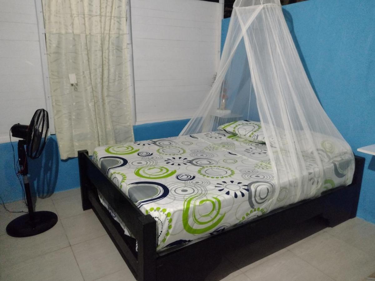 Eco Hostal Los Cocos Isla Grande  Exterior foto