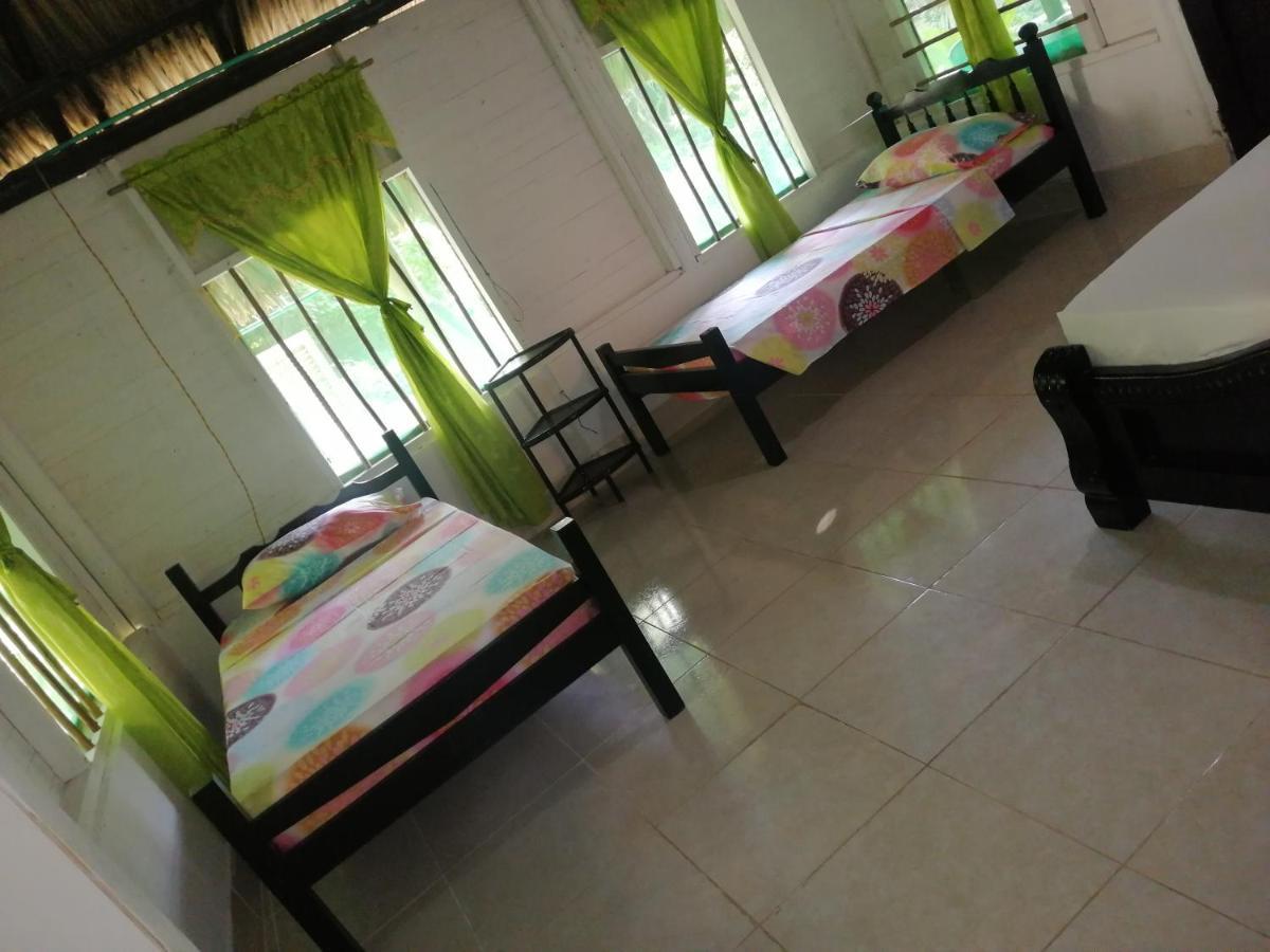 Eco Hostal Los Cocos Isla Grande  Exterior foto
