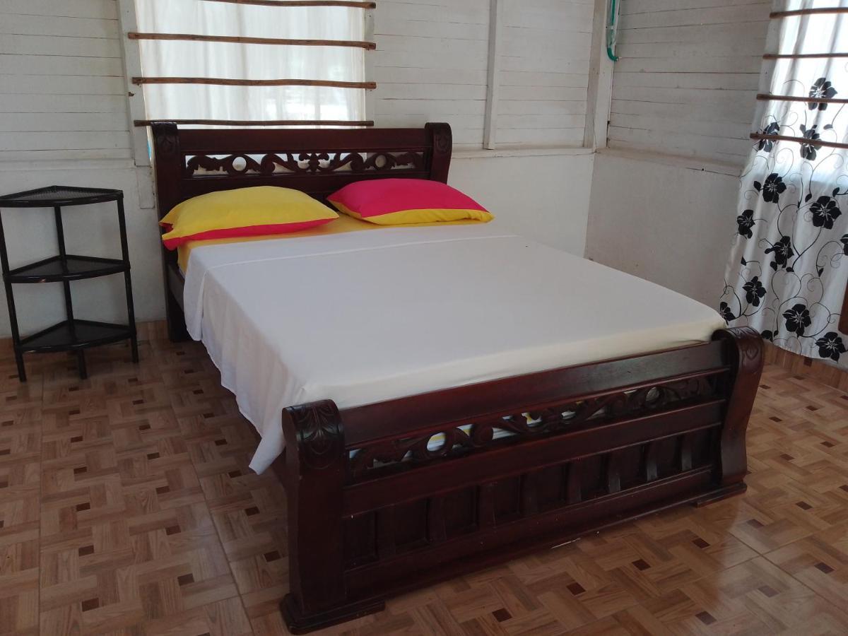 Eco Hostal Los Cocos Isla Grande  Exterior foto